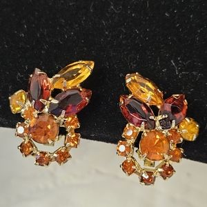 VINTAGE Rootbeer/topaz clip earrings